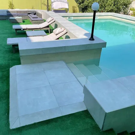 Pensiunea Dolce 티미쇼아라